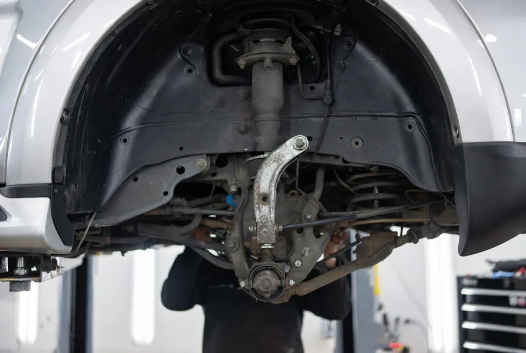 Закисшие развальные болты на Паджеро: как спасти рычаги и не переплачивать за ремонт